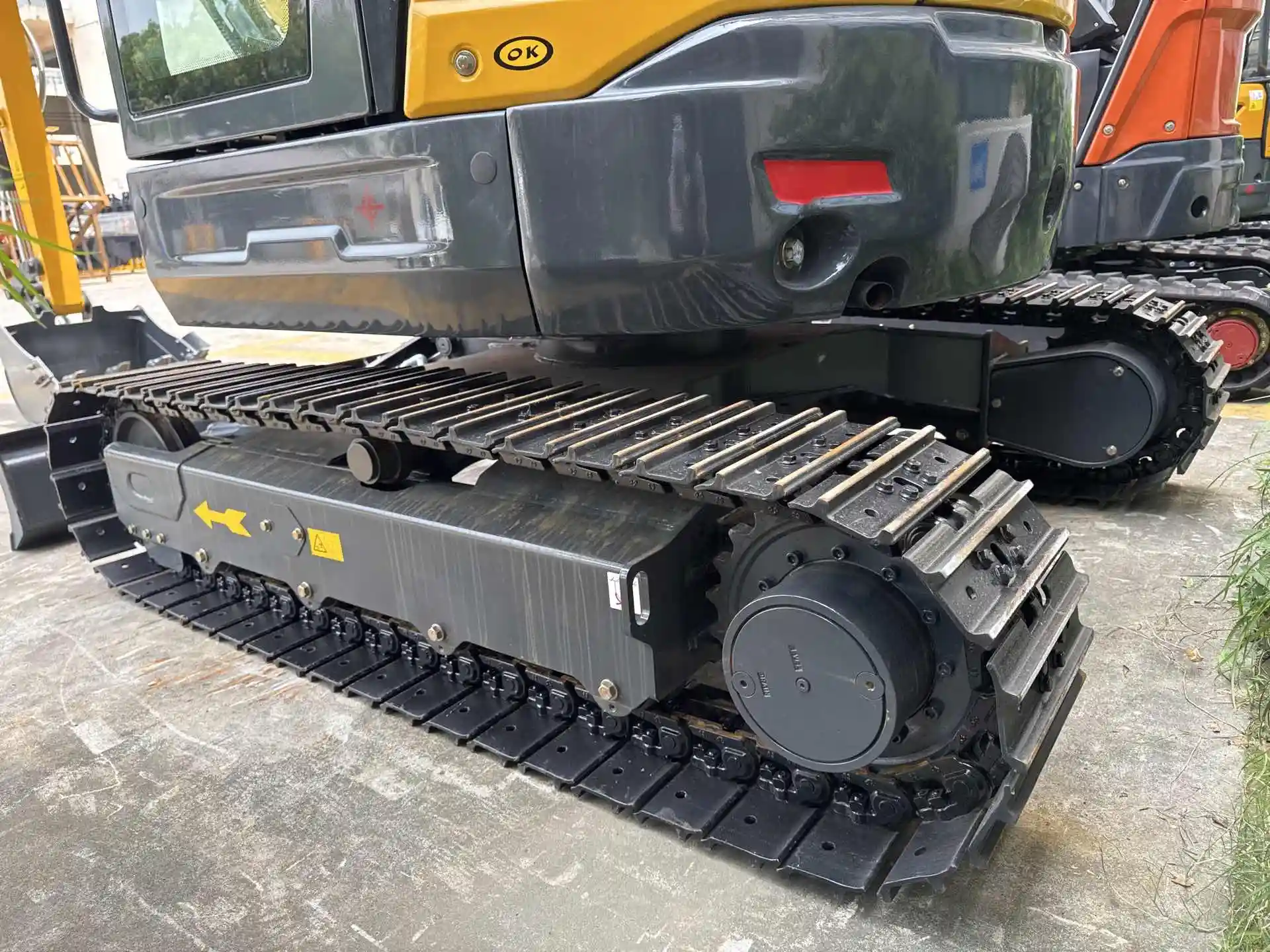 landhero-3.5t-excavator