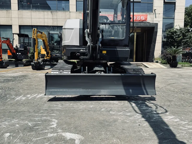 landhero-6.5t-excavator-4